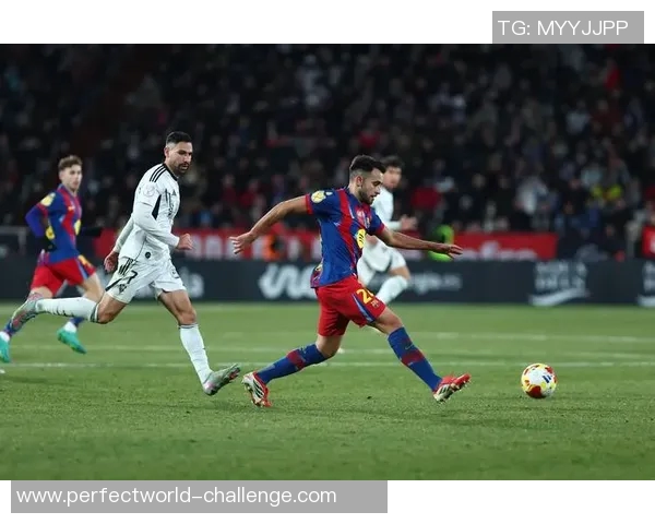 国王杯激战巴萨与巴黎圣日耳曼握手言和神扑瞬间成比赛焦点