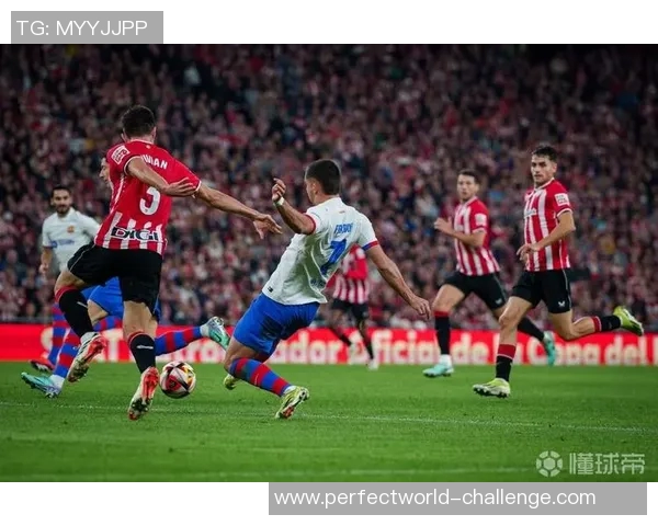 国王杯精彩对决里昂与拜仁战成平局帽子戏法瞬间点燃全场激情