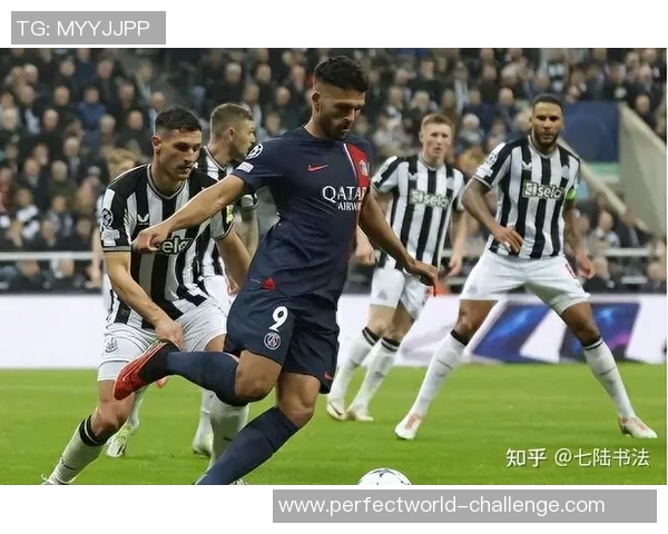 中超赛场惊现冷门巴黎圣日耳曼逆转多特蒙德上演绝杀大战